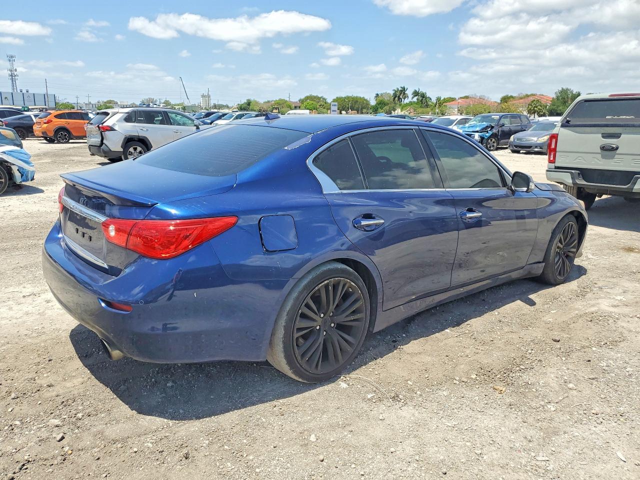 2017 Infiniti Q50 - Image 3