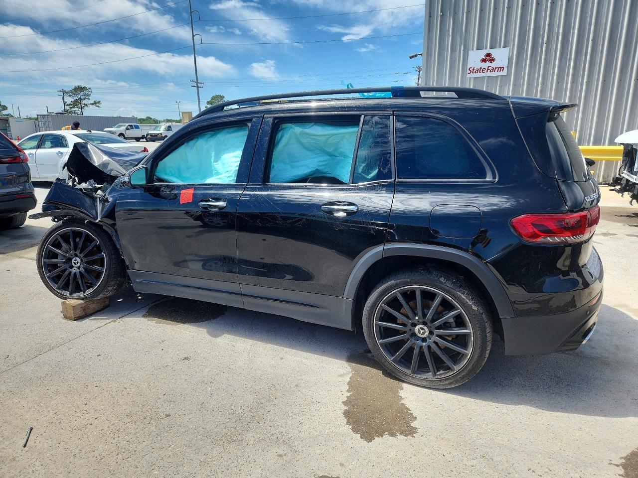 2023 Mercedes-Benz Glb 250 - Image 2