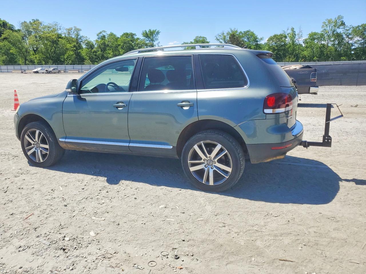 2008 Volkswagen Touareg 2 V6 - Image 2