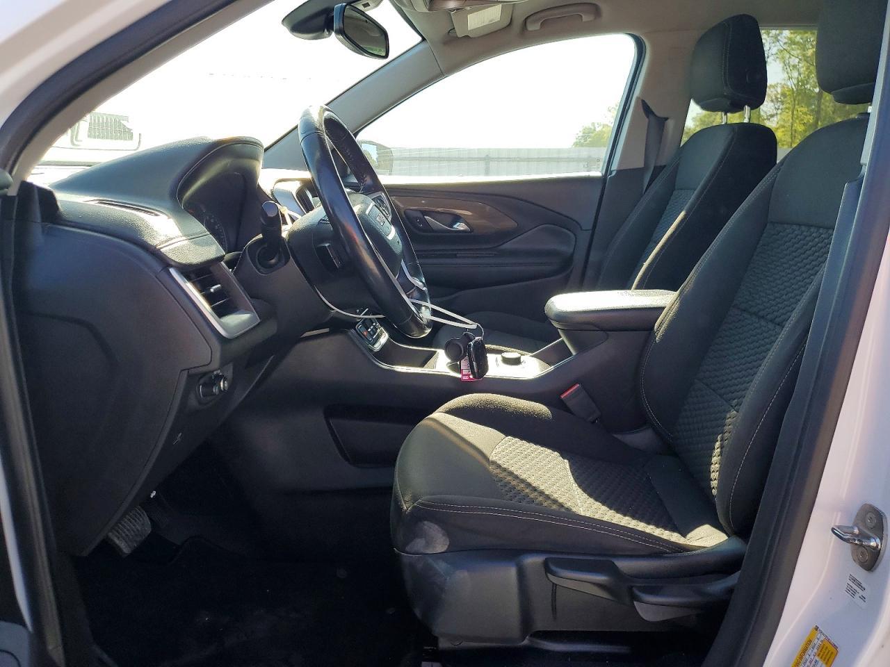 2020 GMC Terrain - Image 7