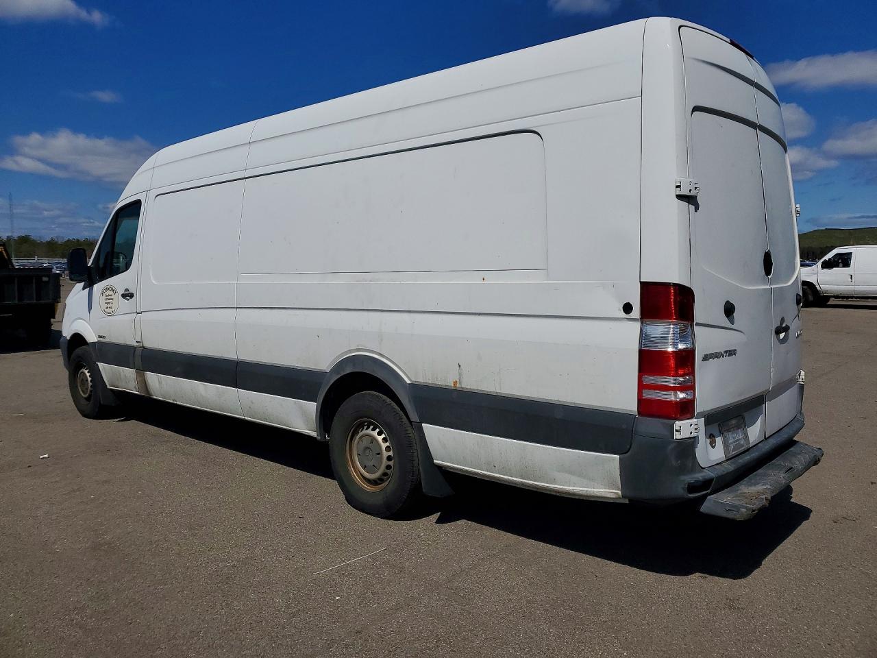 2016 Mercedes Benz Sprinter 2500 Delivery Van - Фото 2