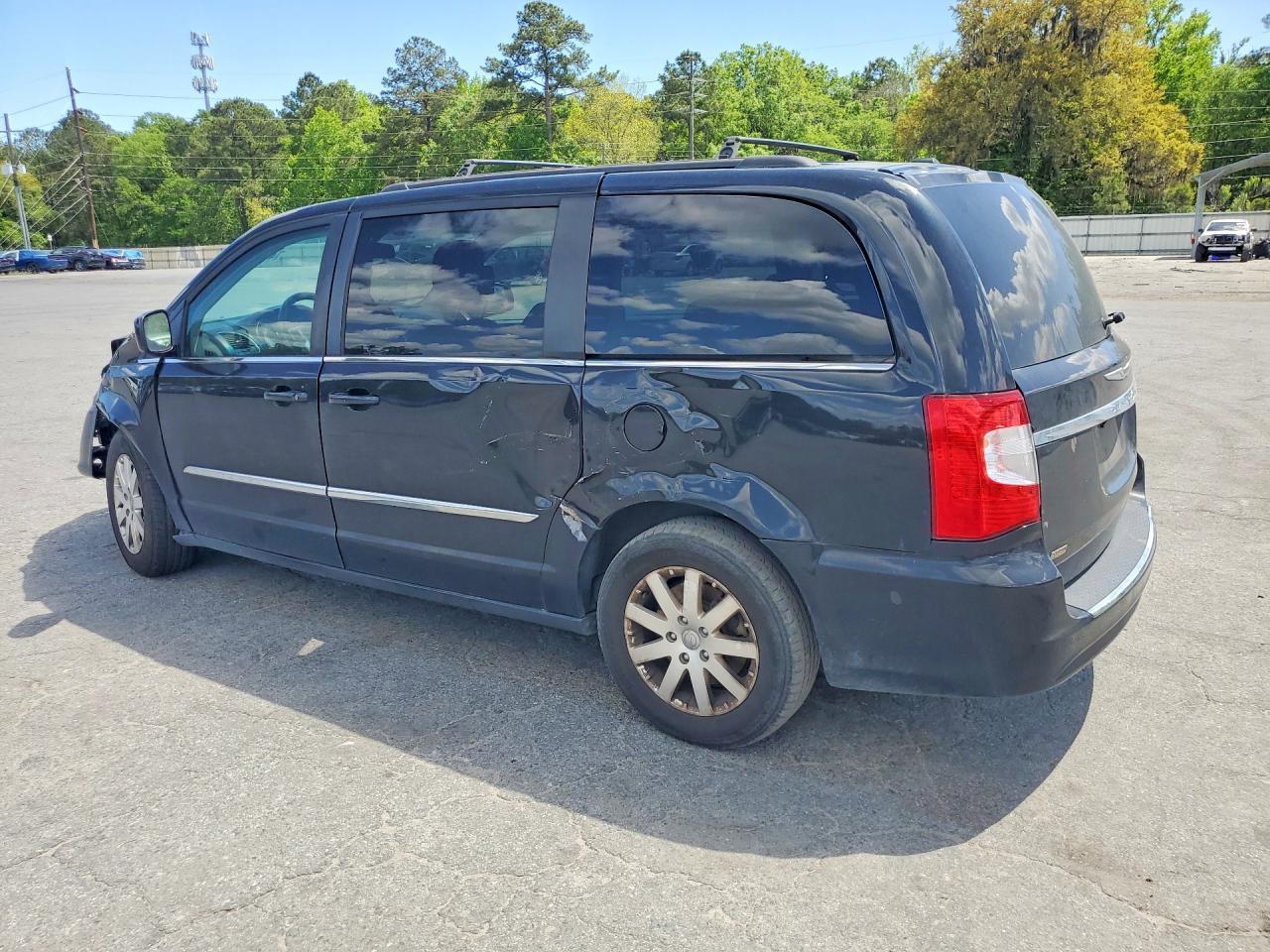 2014 Chrysler Town & Country Touring - Фото 2