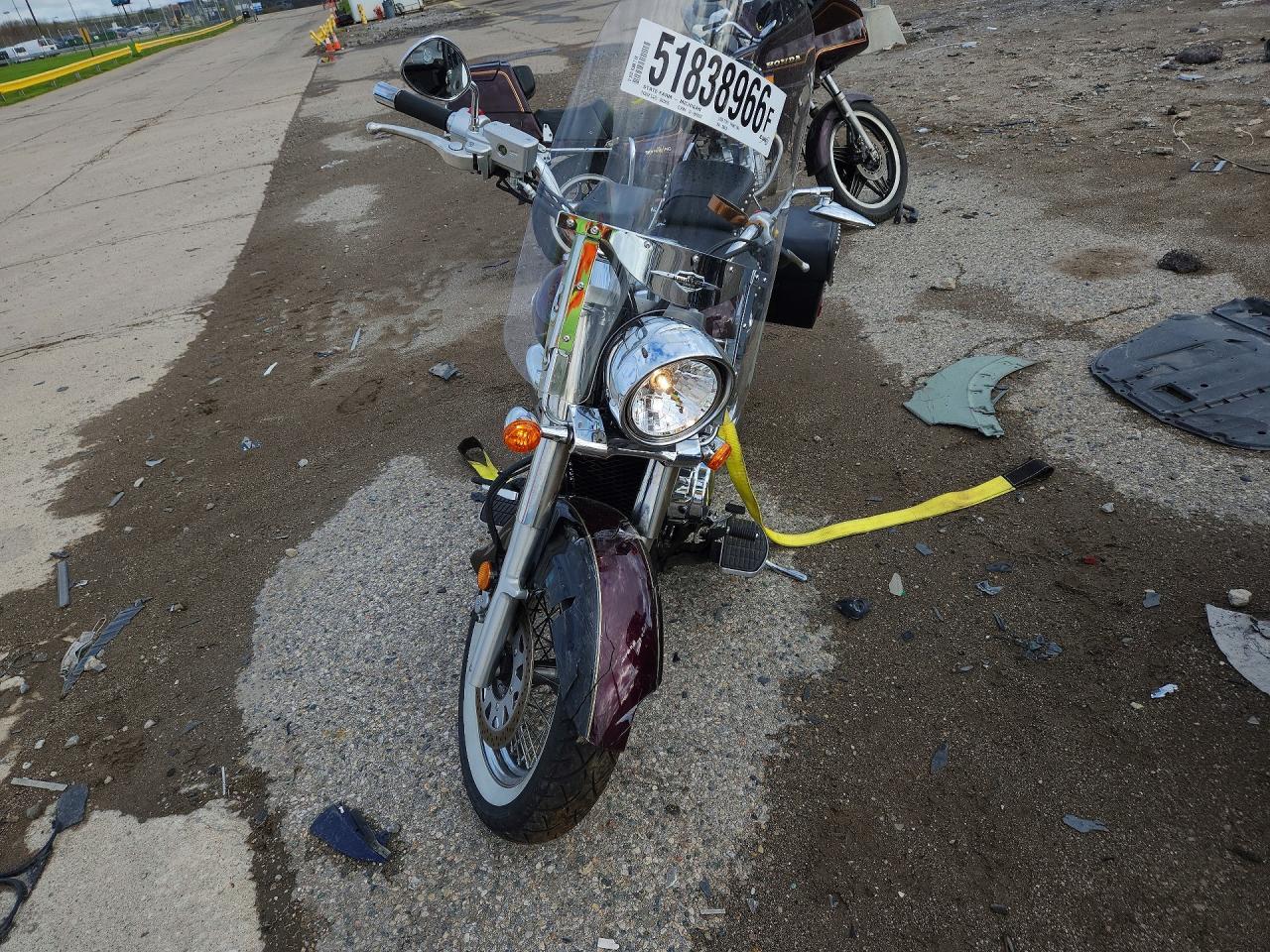 2012 Suzuki Vl800 T - Image 2