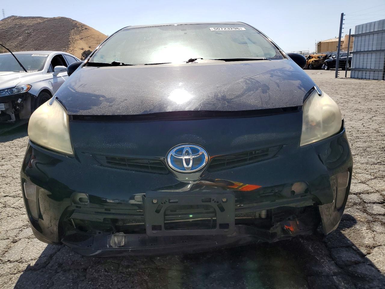 2012 Toyota Prius Two - Фото 5