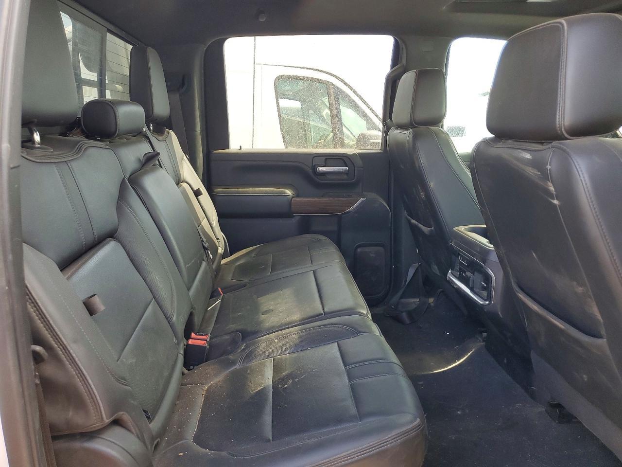 2023 Chevrolet Silverado K3500 High Country - Фото 6