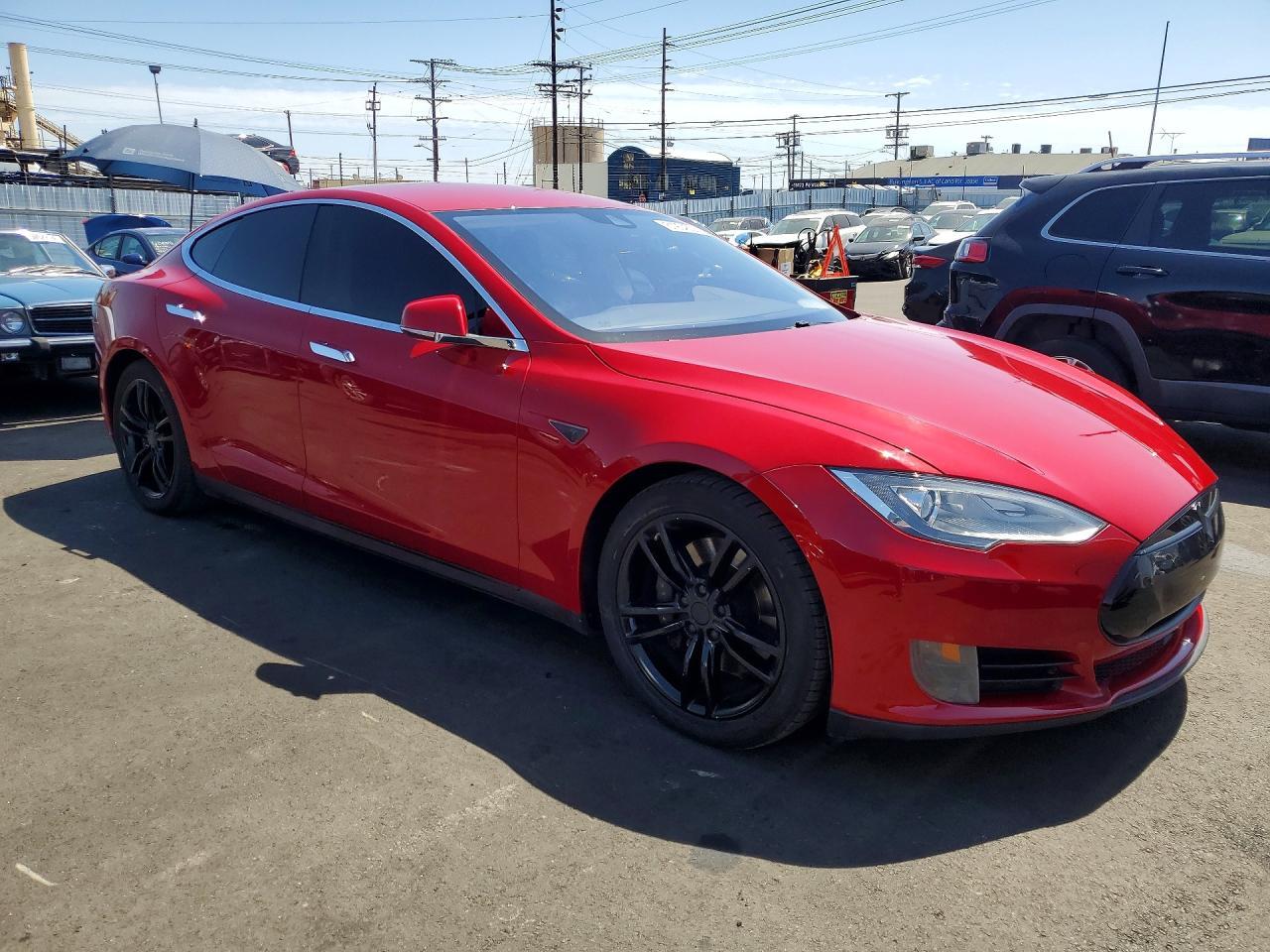 2015 Tesla Model S 70D - Фото 4