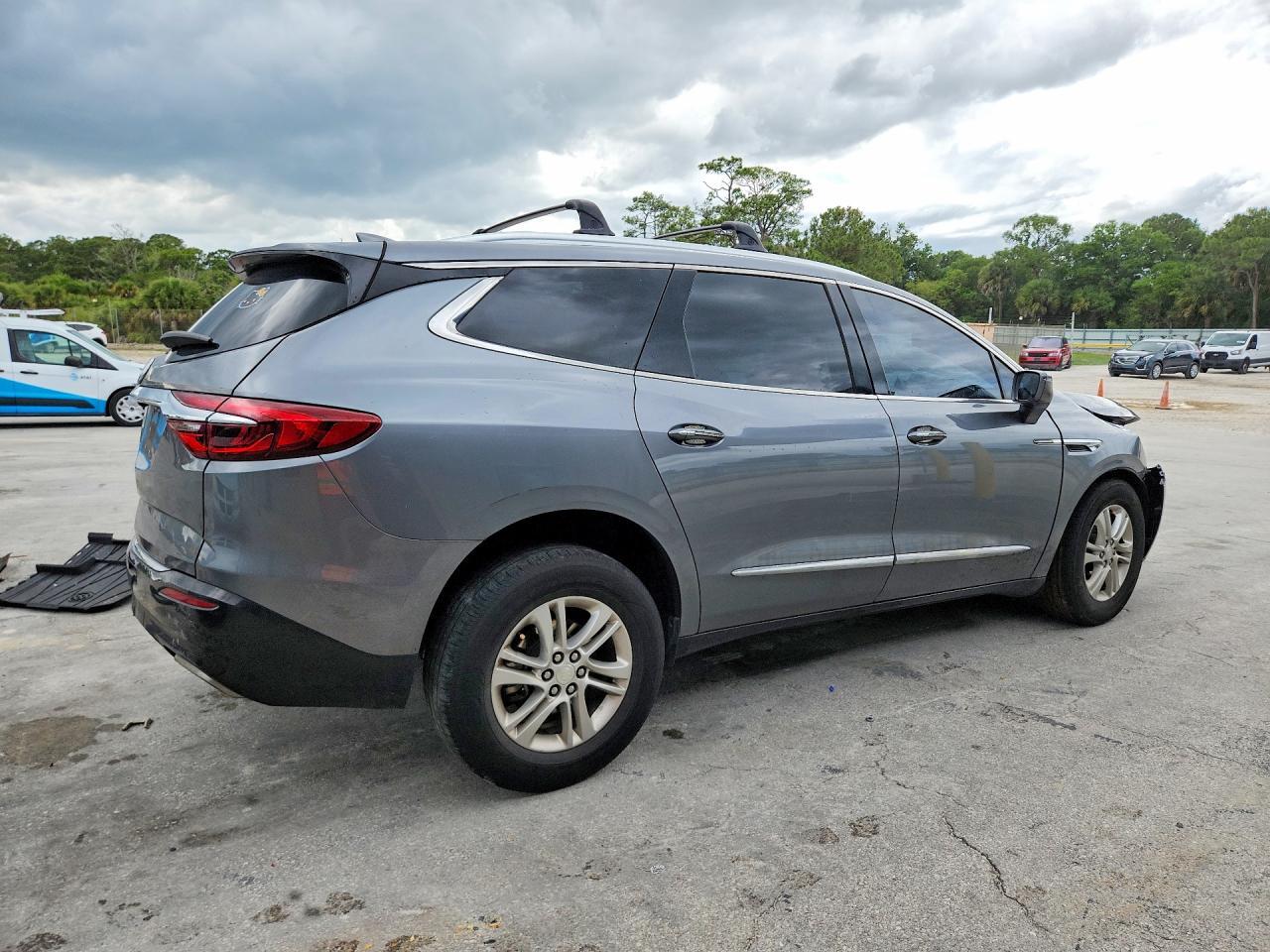 2020 Buick Enclave Essence - Image 3
