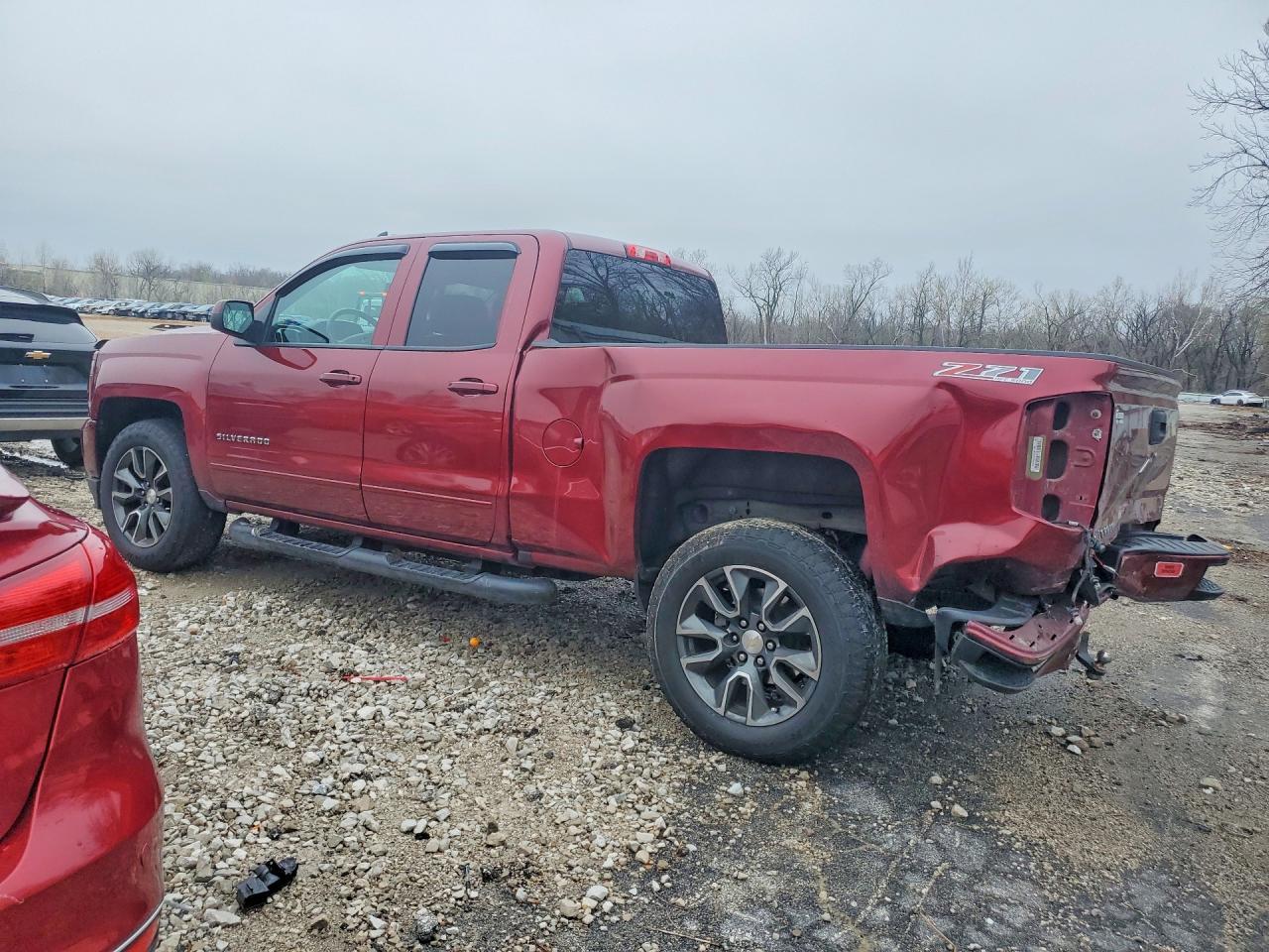 2017 Chevrolet Silverado K1500 Lt - Image 2