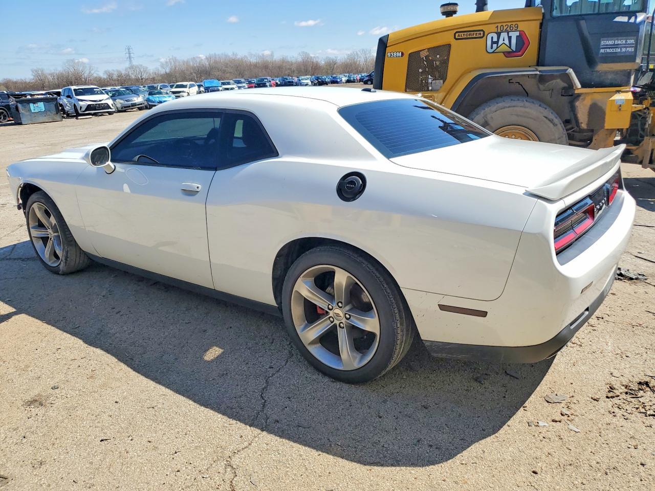 2018 Dodge Challenger Sxt - Image 2