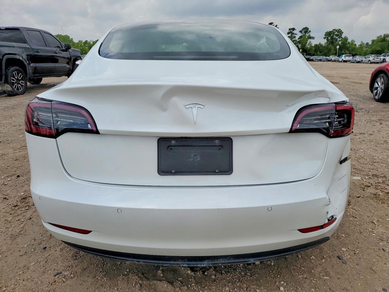 2021 Tesla Model 3 - Image 6