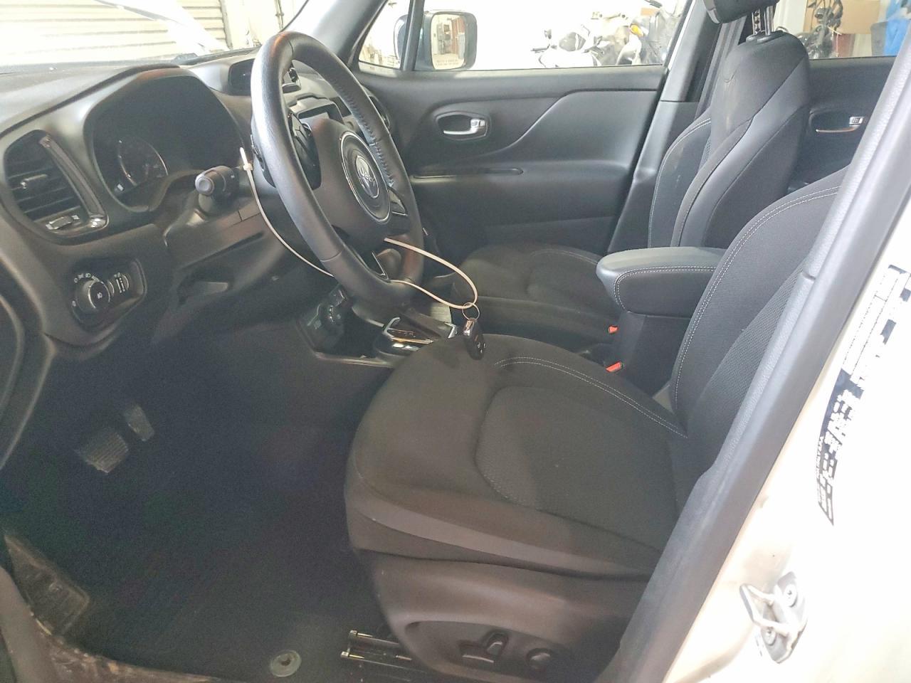 2022 Jeep Renegade Altitude - Фото 7