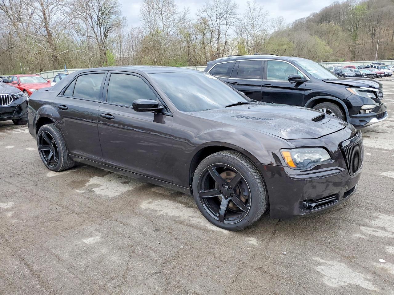 2013 Chrysler 300C - Фото 4