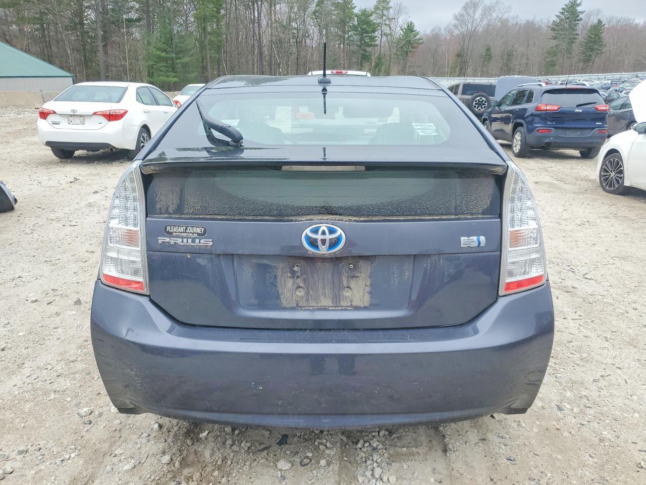 2011 Toyota Prius Two - Фото 6