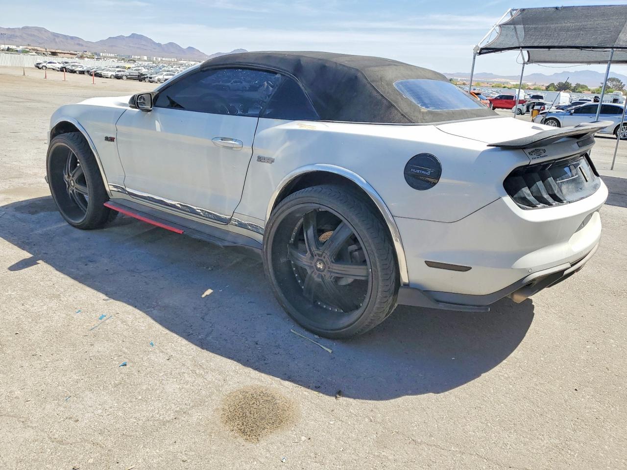 2019 Ford Mustang - Image 2