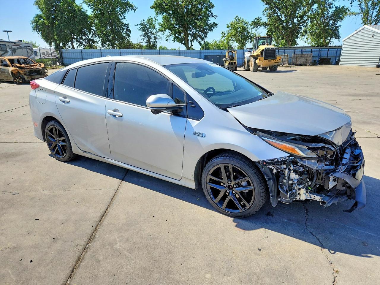 2017 Toyota Prius Prime Premium - Фото 4