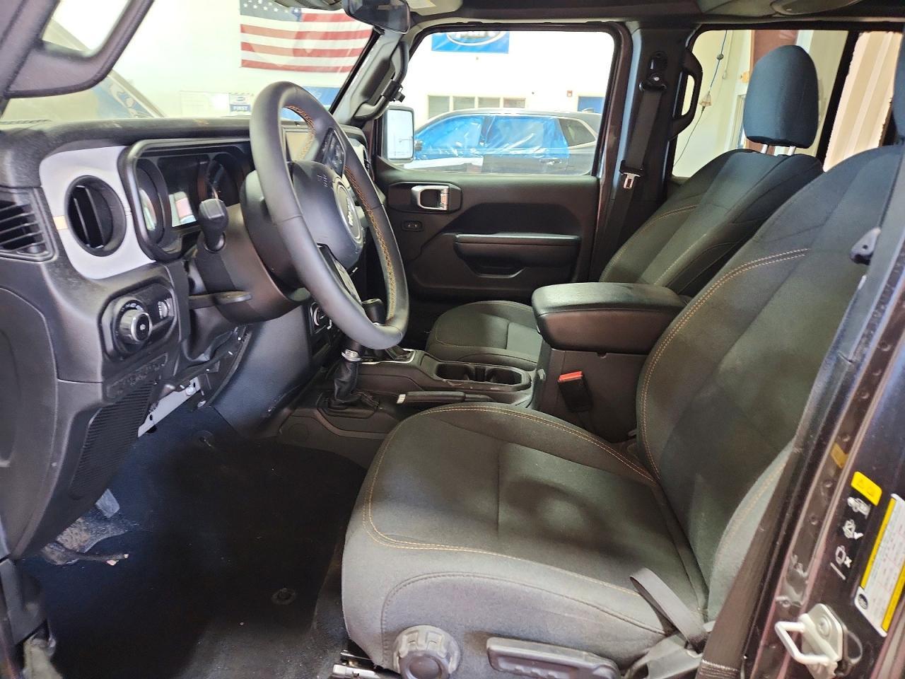 2024 Jeep Wrangler Sport - Фото 7
