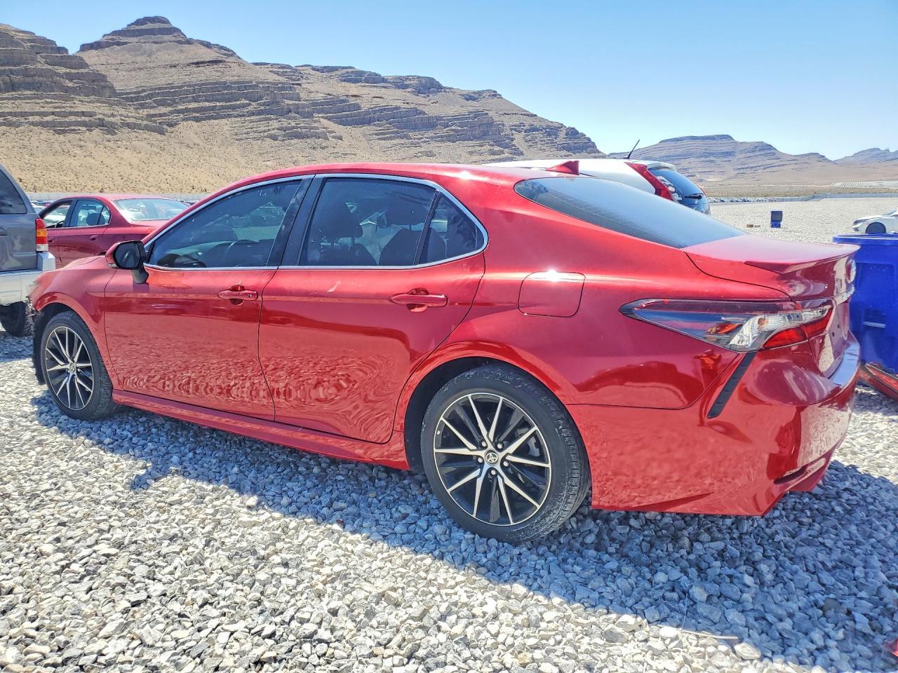 2023 Toyota Camry Se - Фото 2