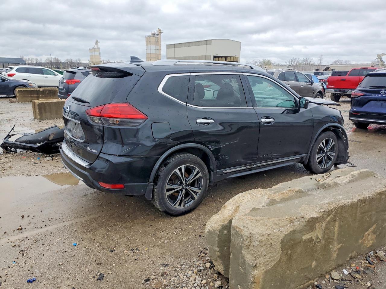 2017 Nissan Rogue Sl - Фото 3