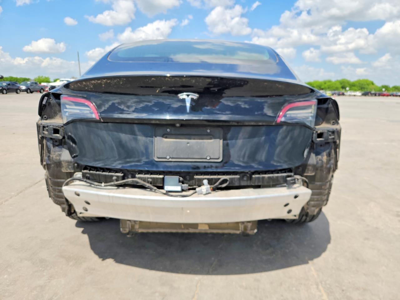 2019 Tesla Model 3 - Фото 6