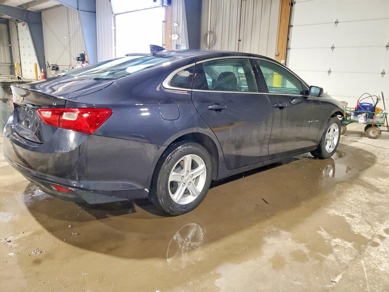 2023 Chevrolet Malibu Lt - Фото 3