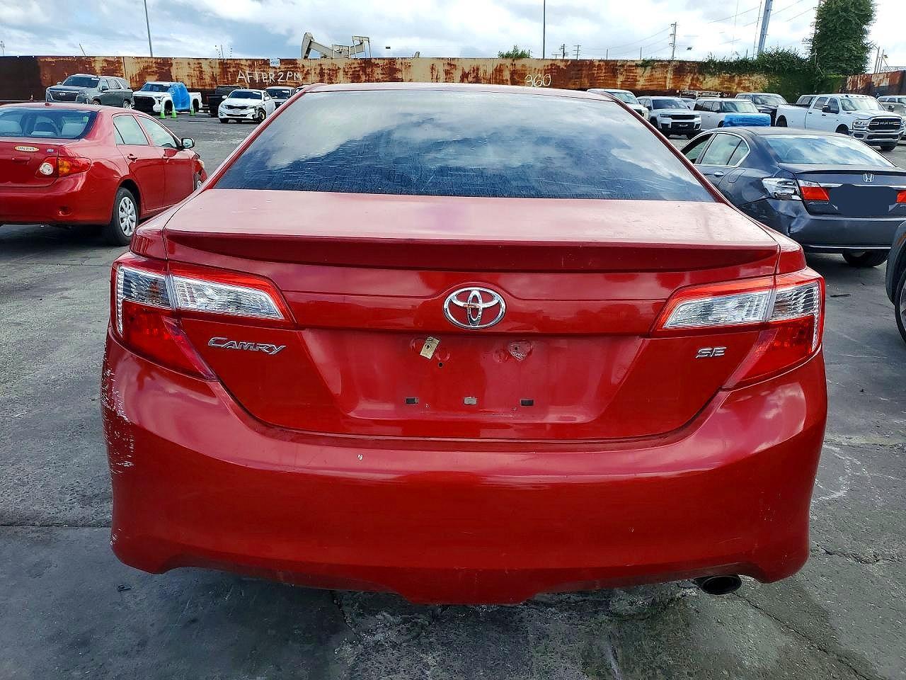 2013 Toyota Camry Se - Image 6