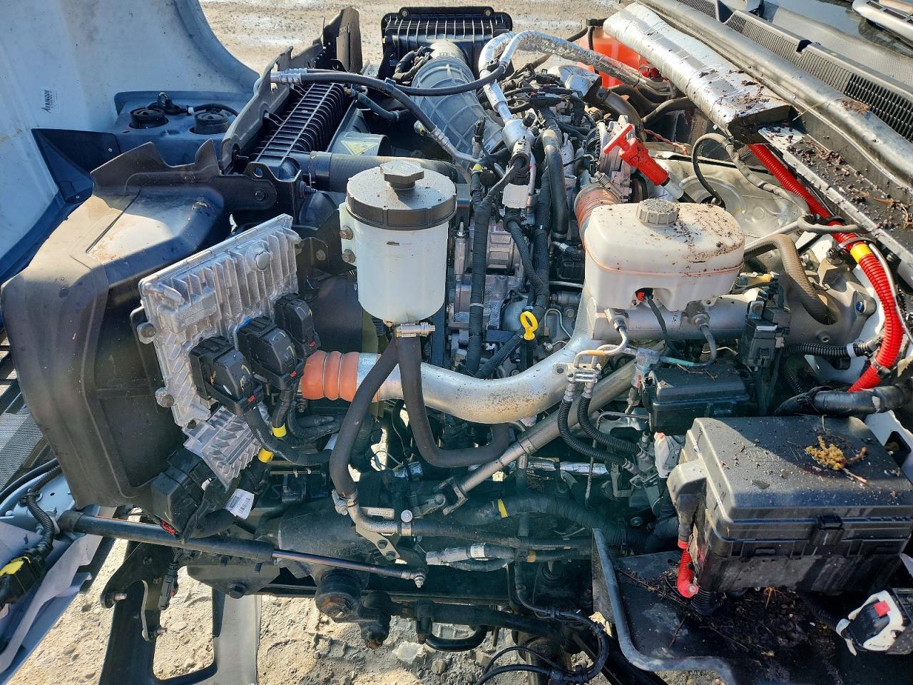 2024 Chevrolet Silverado Medium Duty - Image 7