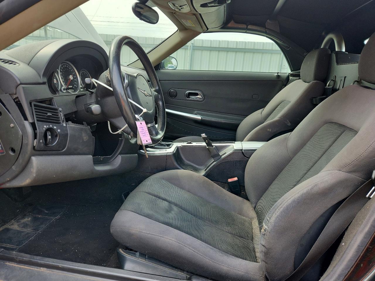 2005 Chrysler Crossfire - Image 7