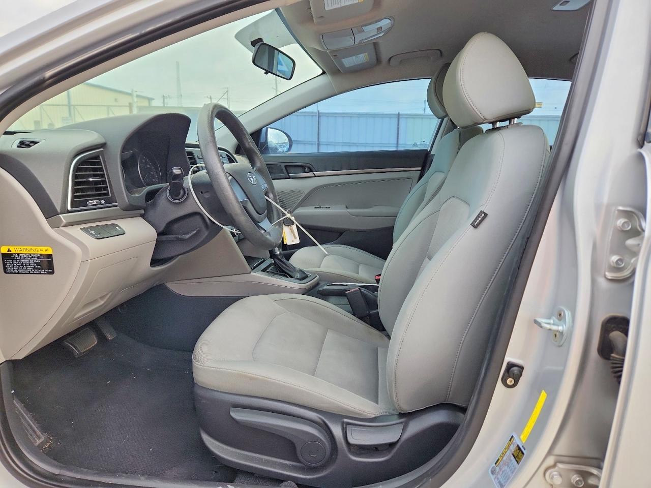 2017 Hyundai Elantra Se - Image 7
