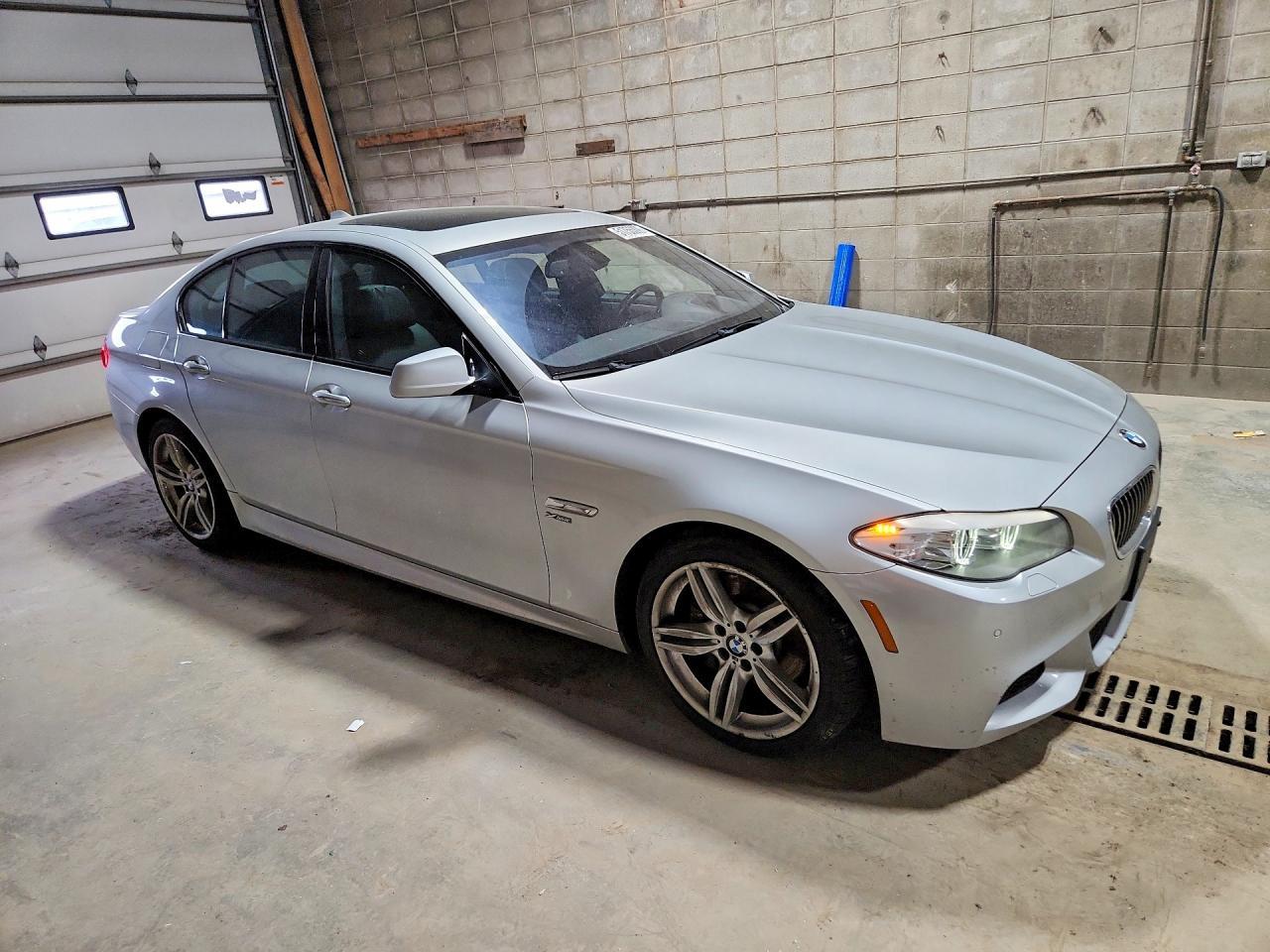 2011 BMW 535 Xi - Image 4