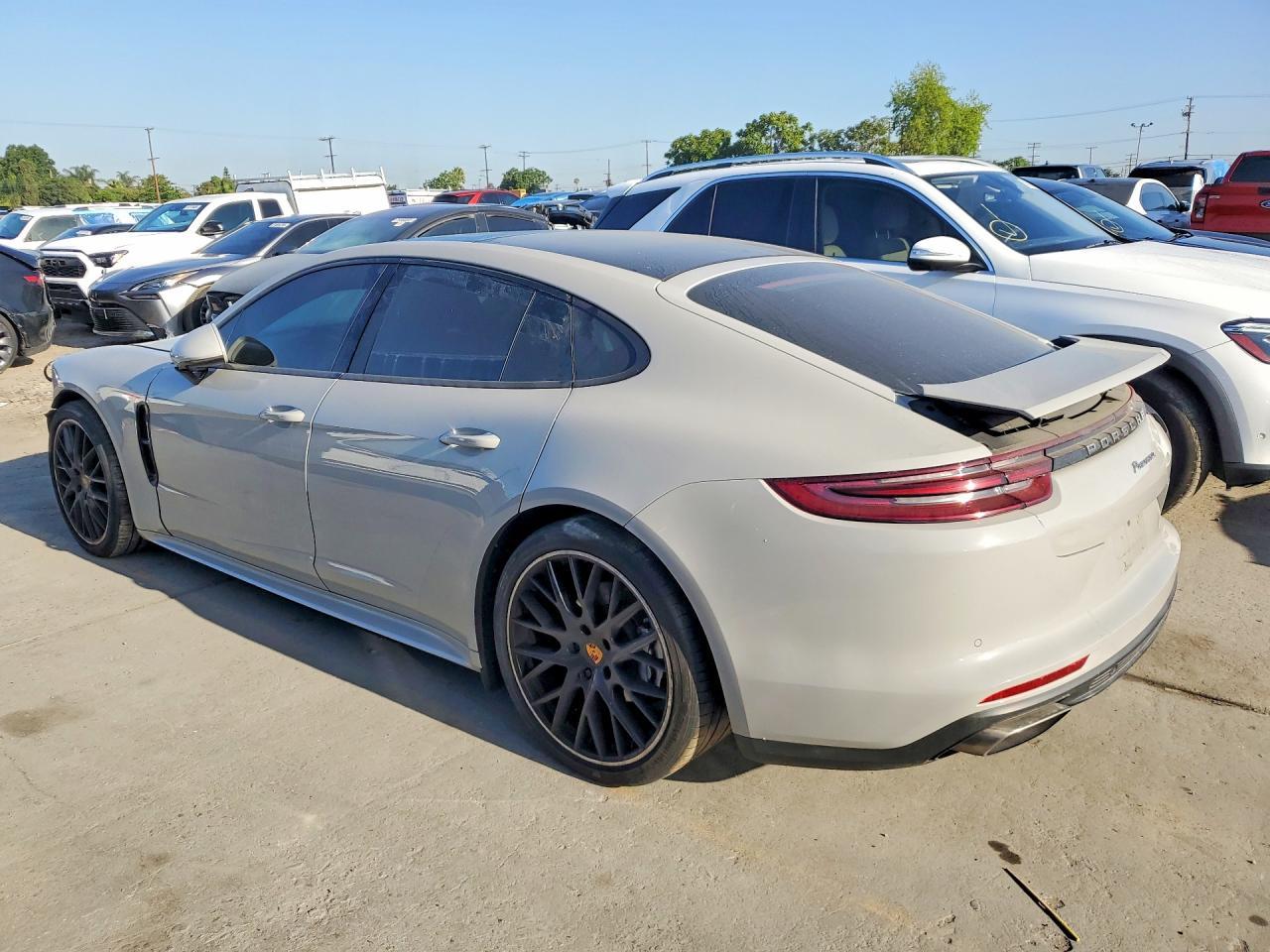 2018 Porsche Panamera 4 - Image 2