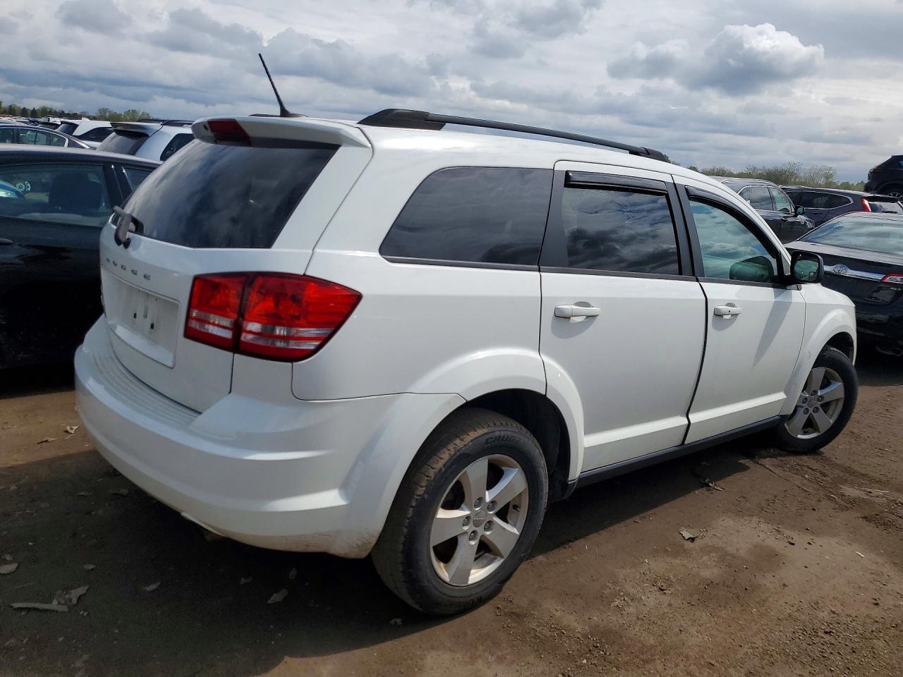 2017 Dodge Journey - Image 3