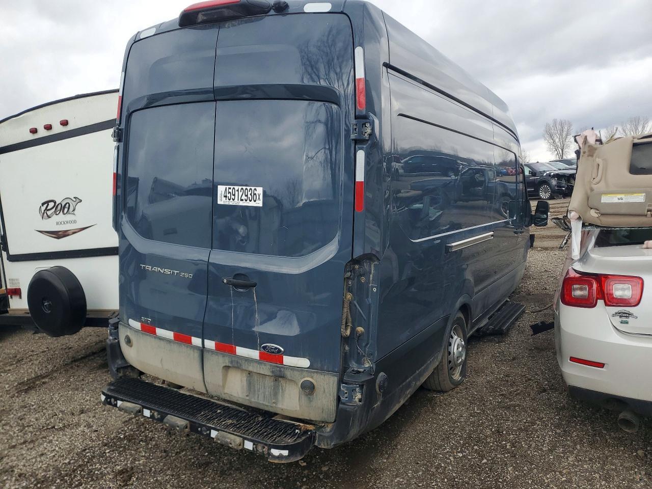 2024 Ford Transit 250 Delivery Van - Фото 3
