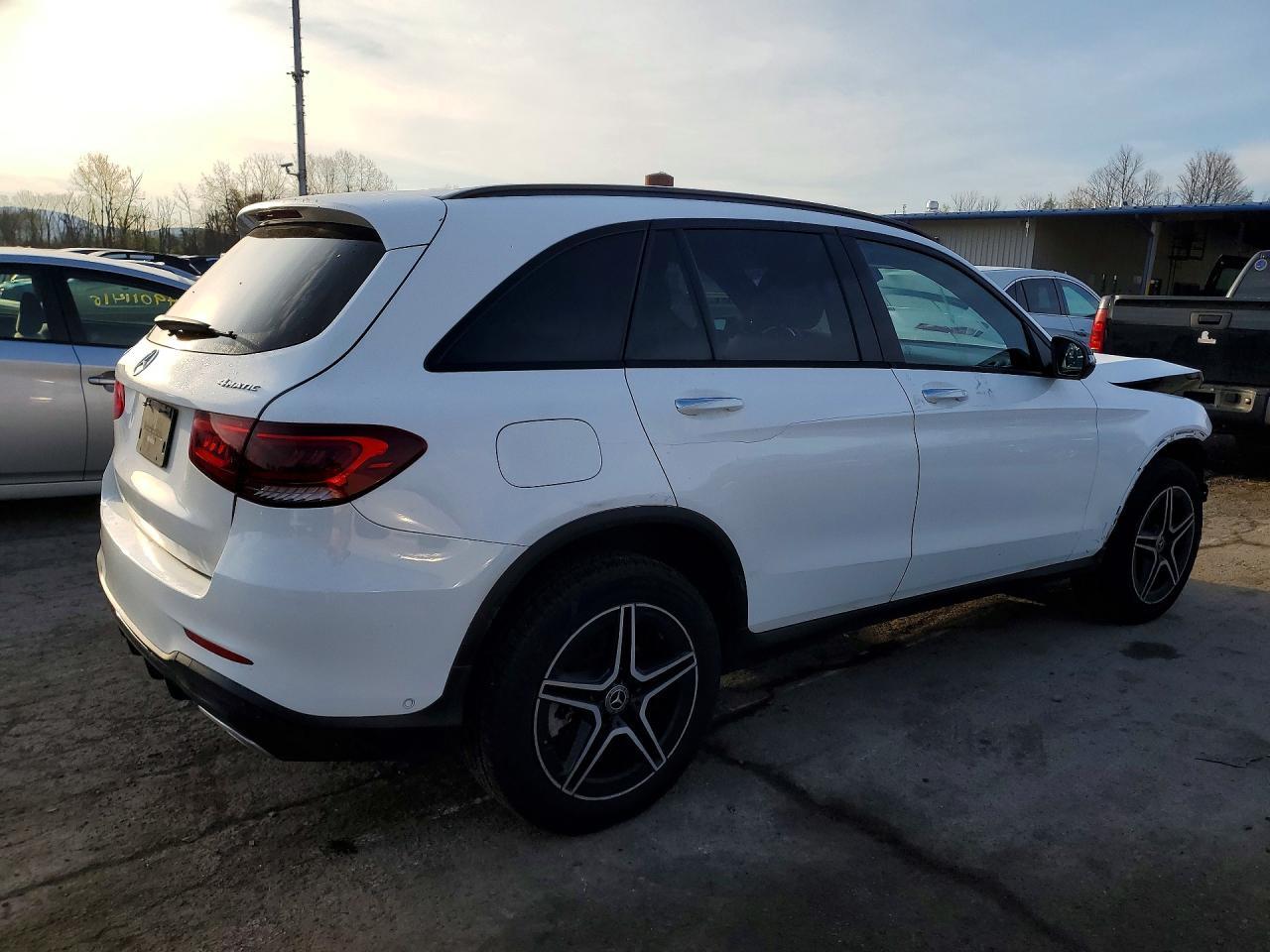 2021 Mercedes-Benz Glc 300 4Matic - Image 3