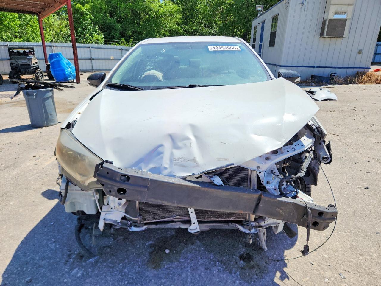 2016 Toyota Corolla Le - Image 5