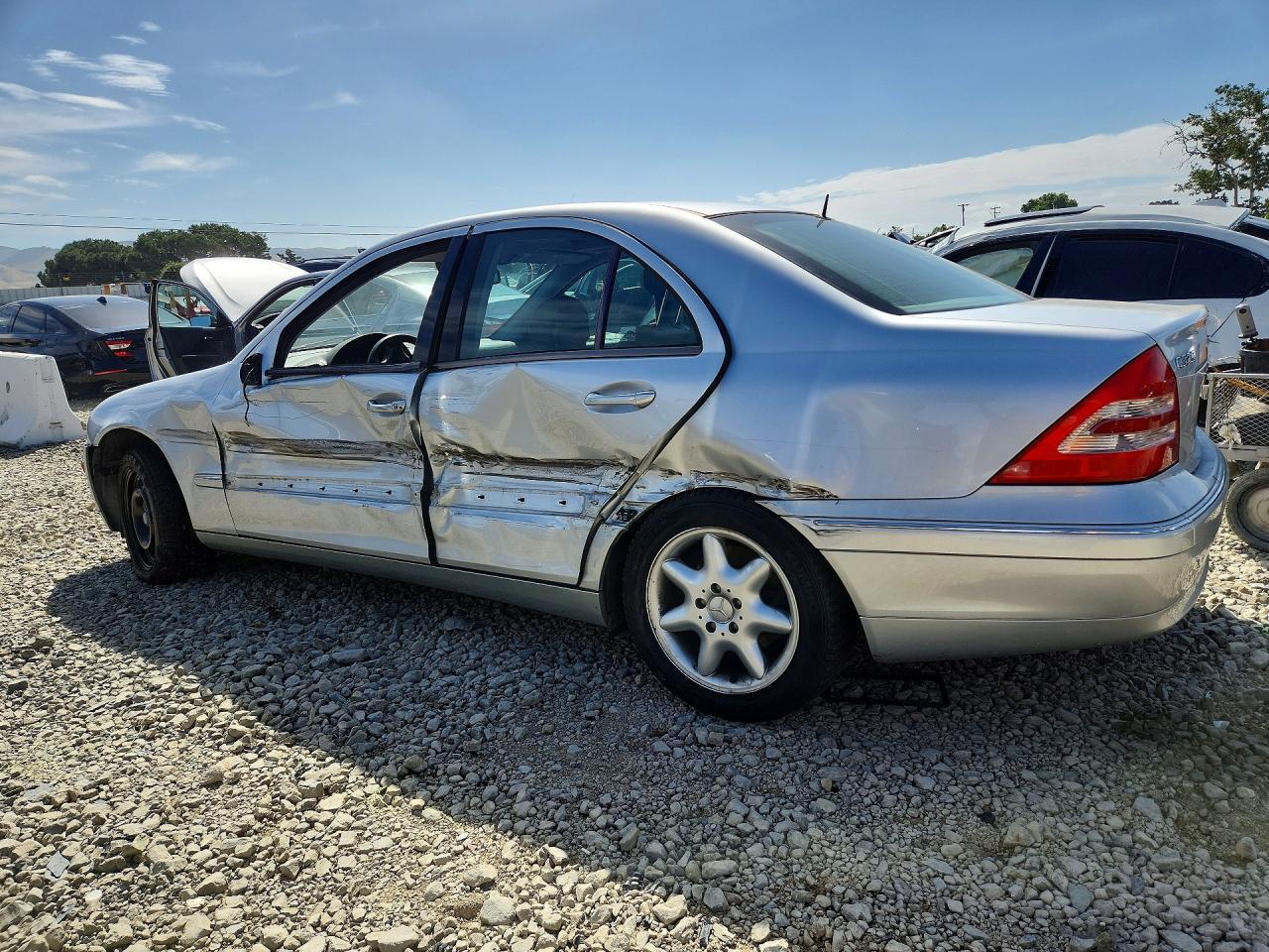2001 Mercedes-Benz C 320 - Фото 2
