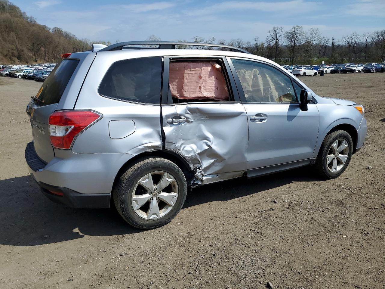 2016 Subaru Forester 2.5I Premium - Image 3