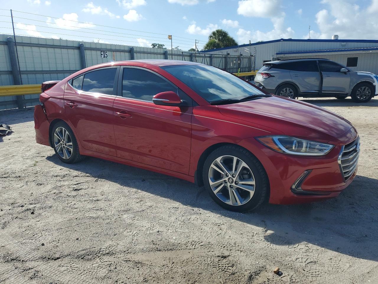2018 Hyundai Elantra Limited - Фото 4