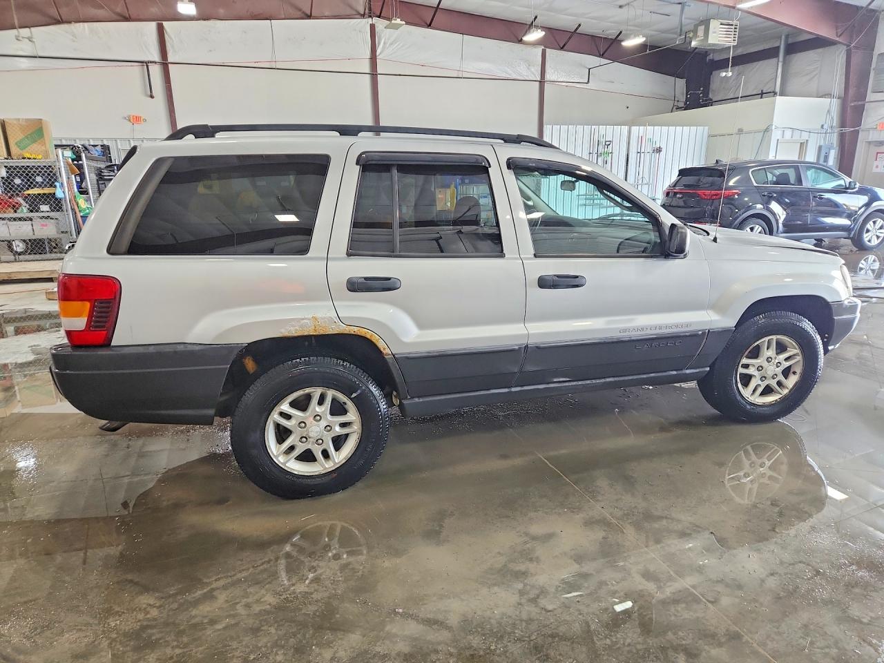 2003 Jeep Grand Cherokee Laredo - Image 3