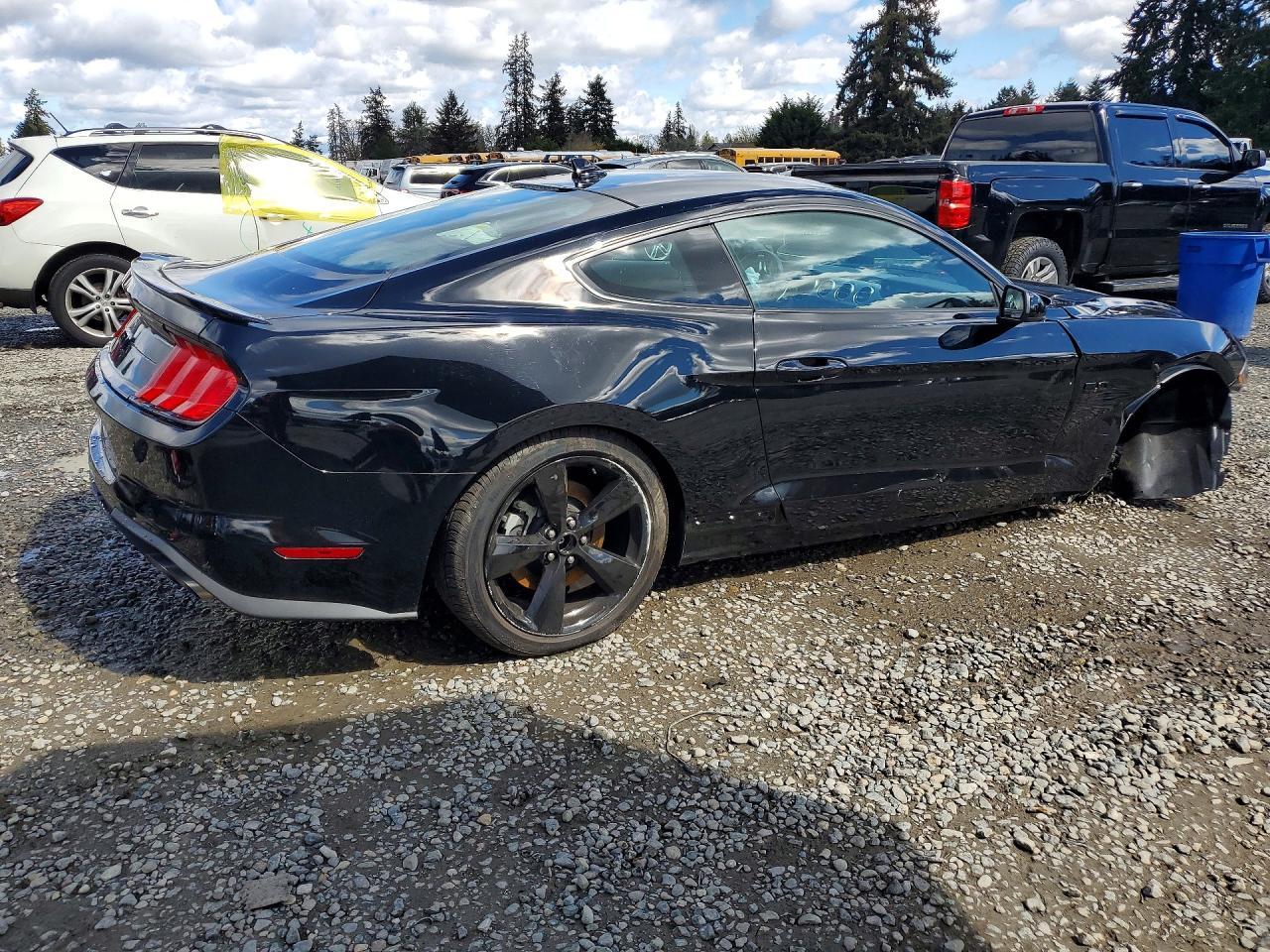 2021 Ford Mustang Gt - Фото 3