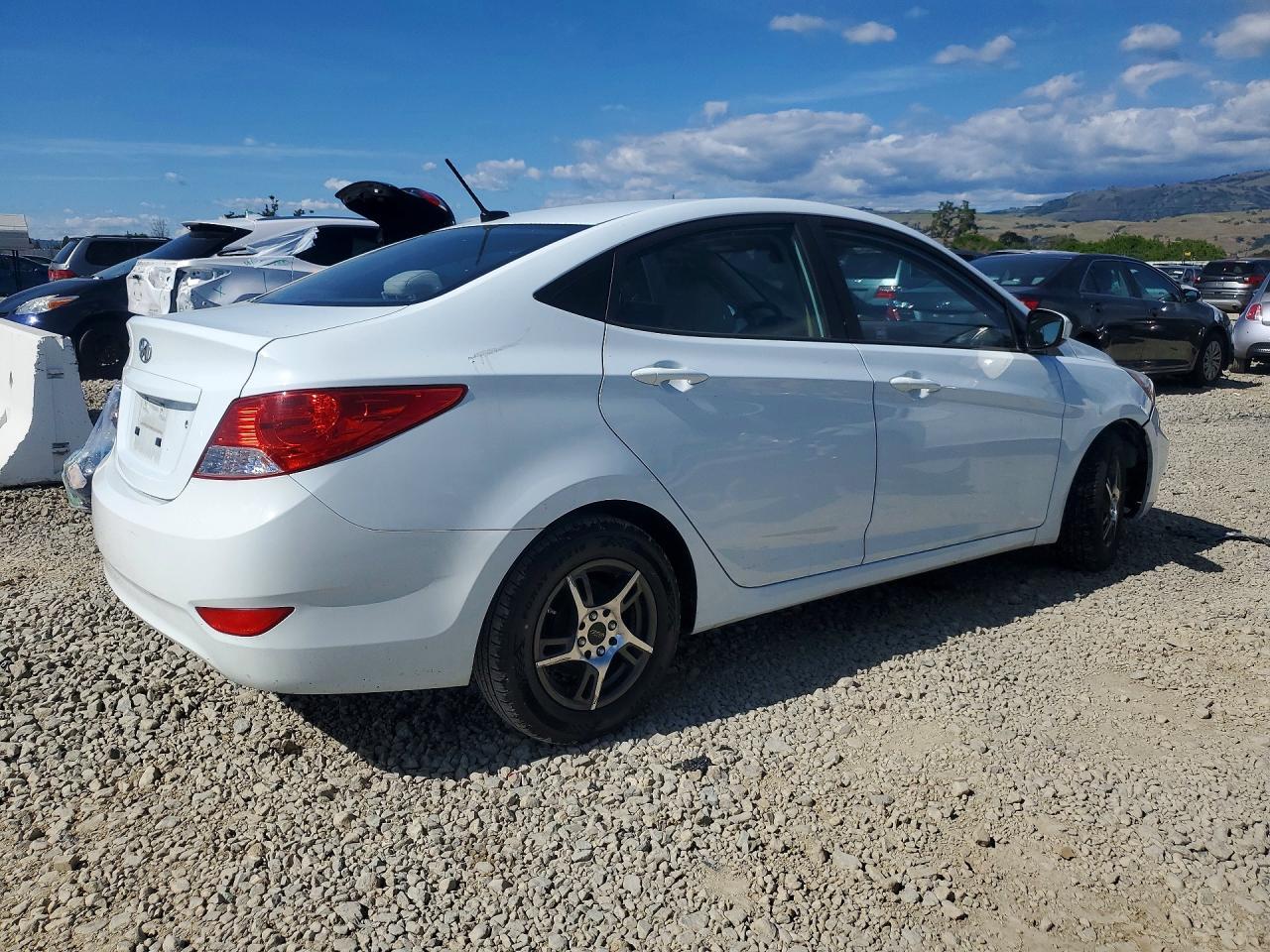 2014 Hyundai Accent Gls - Фото 3