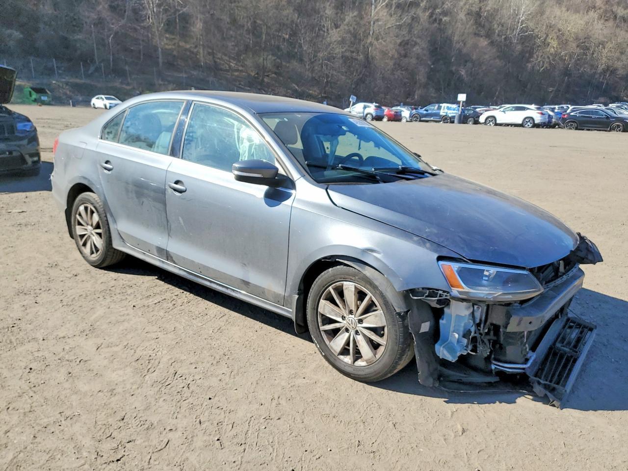 2015 Volkswagen Jetta Se - Image 4