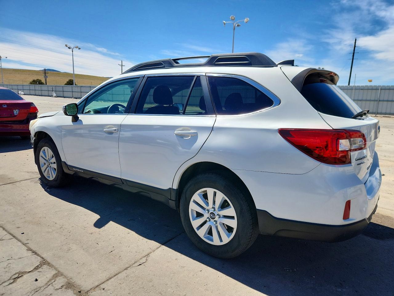 2017 Subaru Outback 2.5I Premium - Image 2