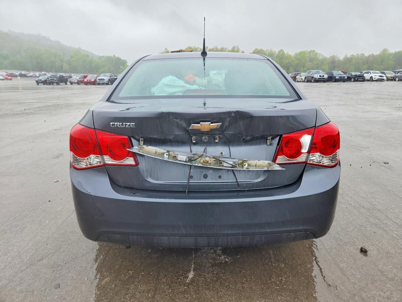 2013 Chevrolet Cruze Ls - Фото 6