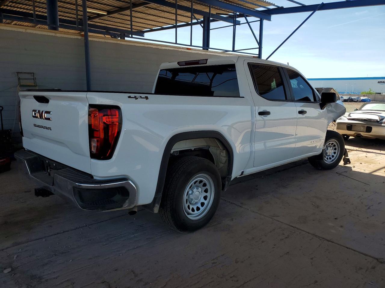 2025 GMC Sierra K1500 - Image 3
