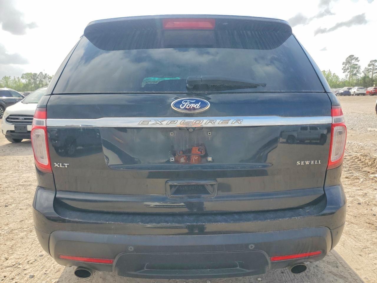 2015 Ford Explorer Xlt - Image 6