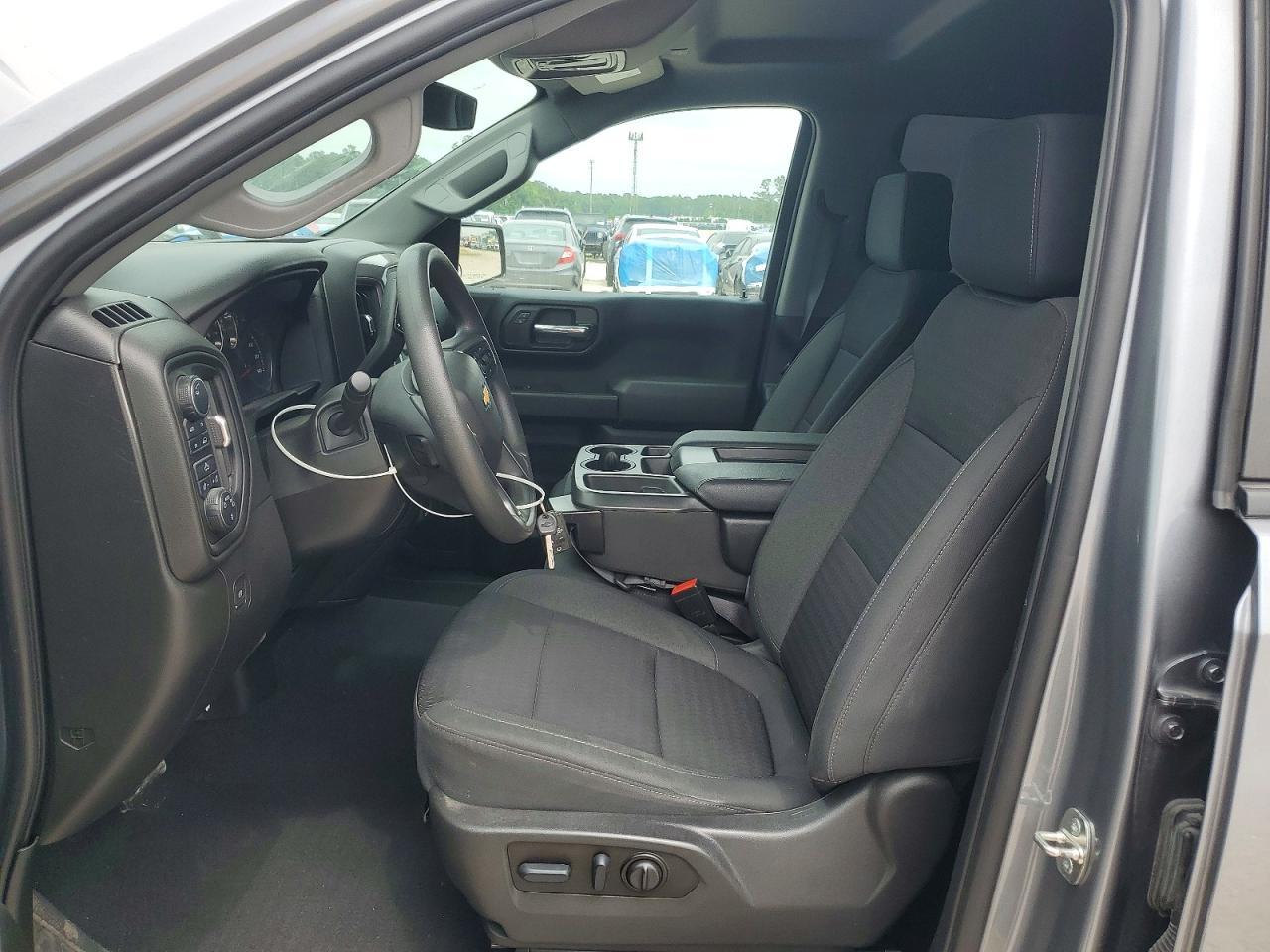 2022 Chevrolet Silverado Ltd K1500 Custom - Image 7