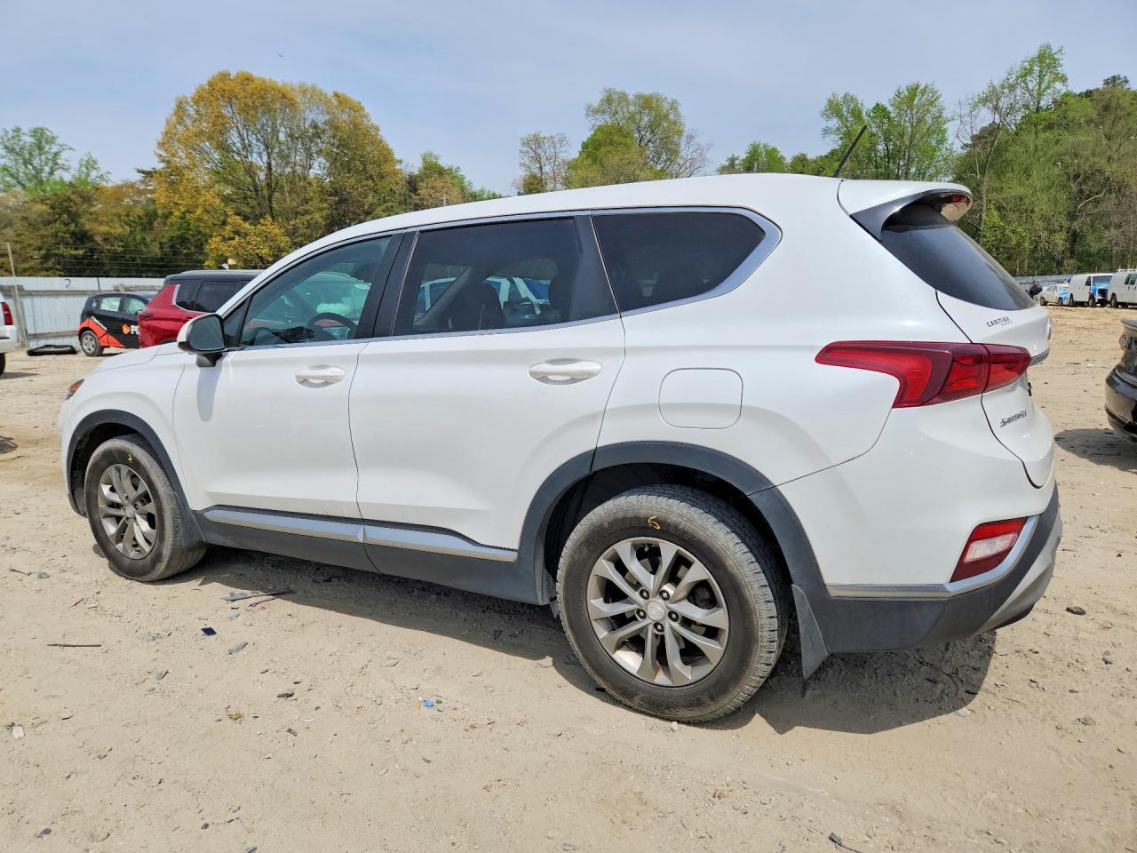 2019 Hyundai Santa Fe Se - Фото 2
