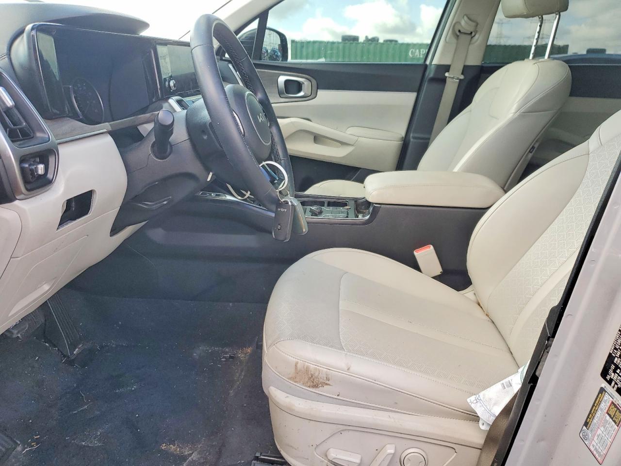 2022 Kia Sorento S - Фото 7