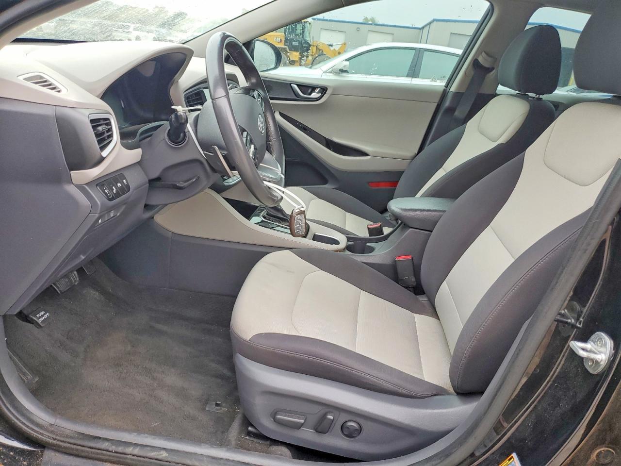 2019 Hyundai Ioniq Sel - Фото 7