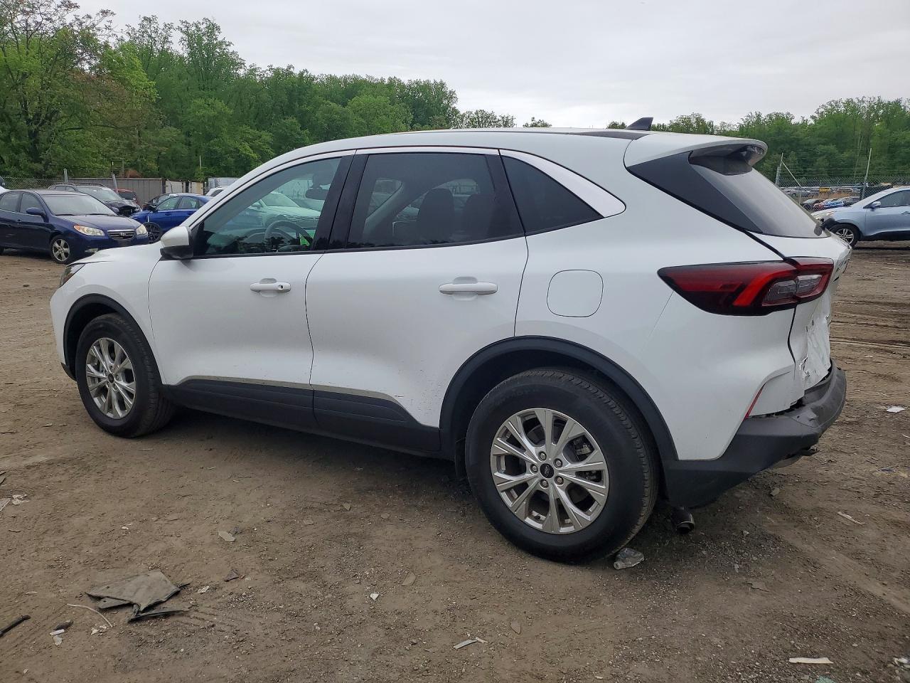 2024 Ford Escape Active - Image 2